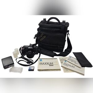 Vintage Minolta 5000 Maxxum 35mm Camera With Accessories